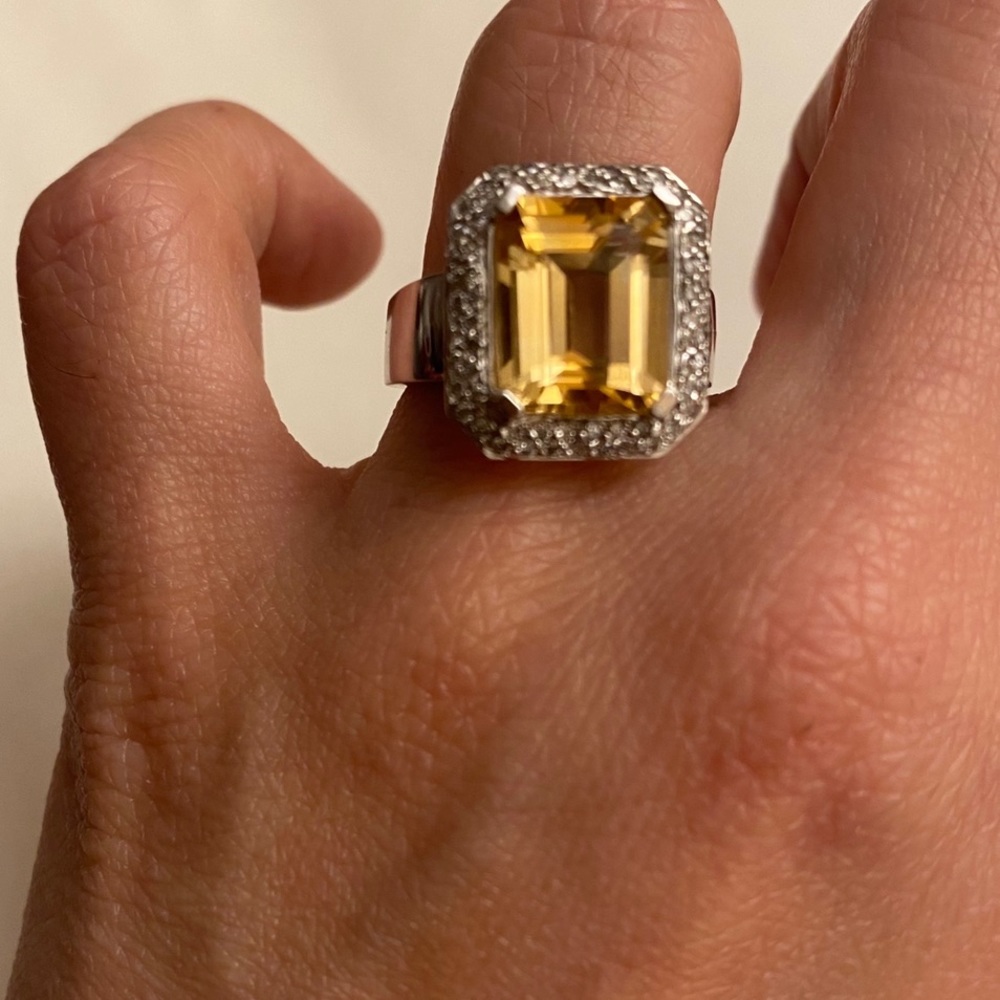 14K White Gold Yellow Stone Diamond Ring - Picture 3 of 8